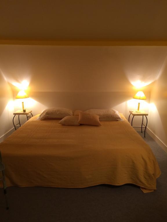 Logis De La Paqueraie Bed & Breakfast Saint-Branchs Екстериор снимка