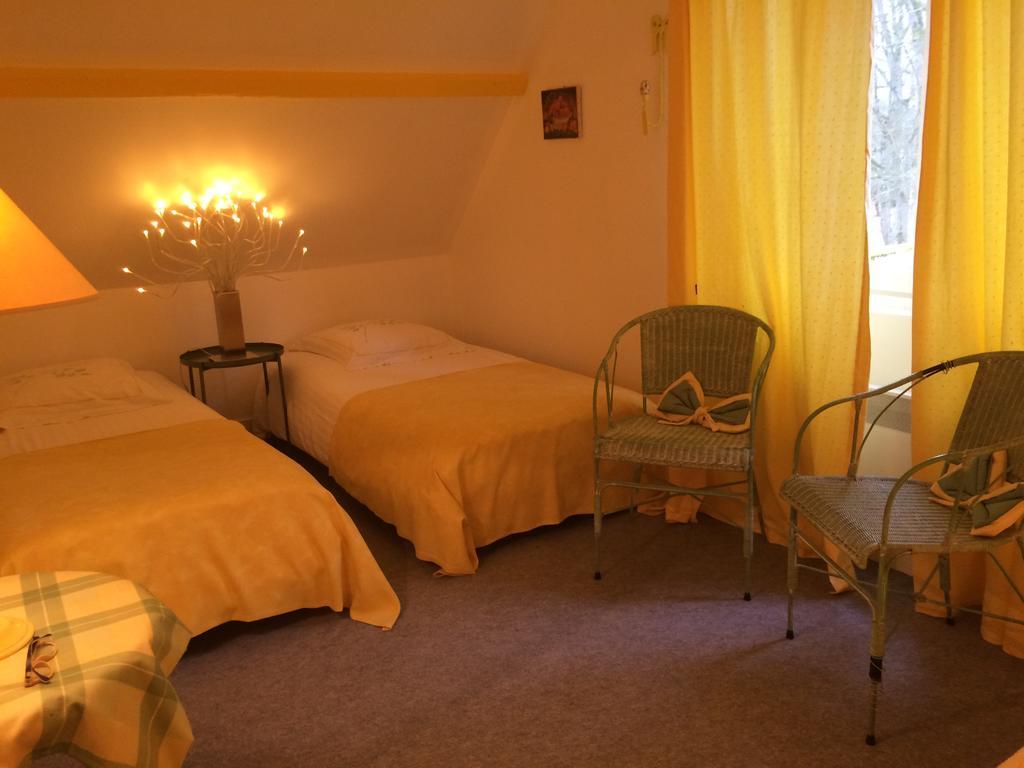 Logis De La Paqueraie Bed & Breakfast Saint-Branchs Екстериор снимка