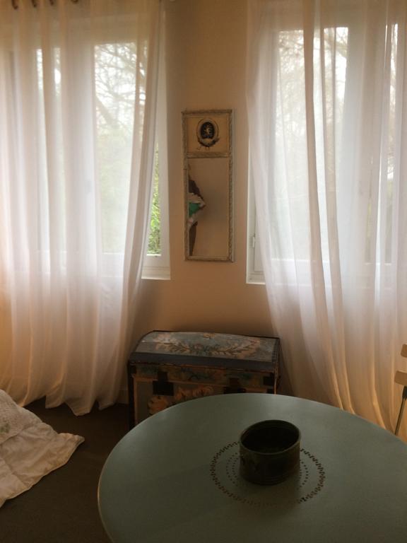 Logis De La Paqueraie Bed & Breakfast Saint-Branchs Екстериор снимка
