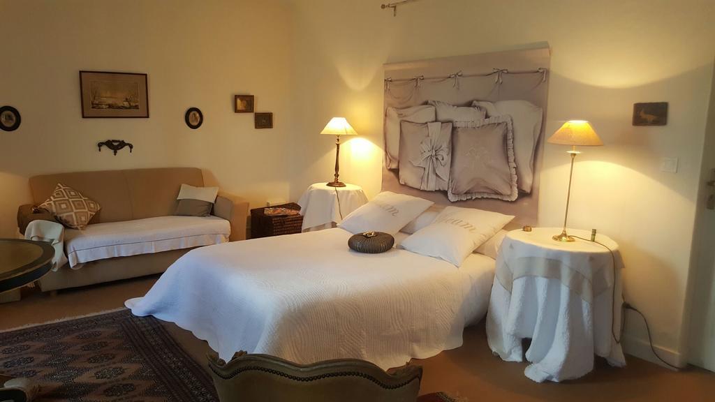 Logis De La Paqueraie Bed & Breakfast Saint-Branchs Екстериор снимка