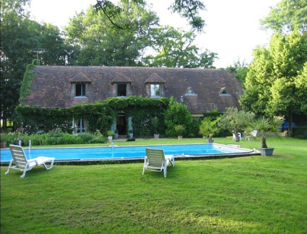 Logis De La Paqueraie Bed & Breakfast Saint-Branchs Екстериор снимка